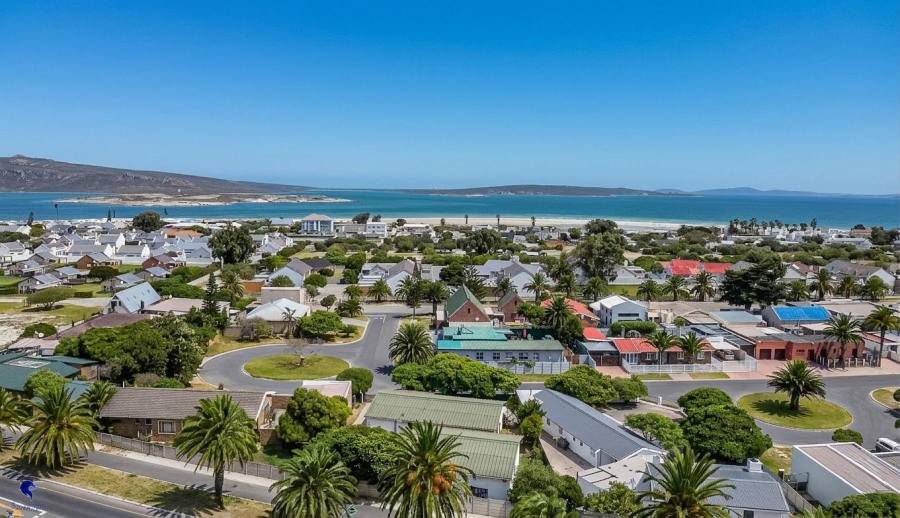 3 Bedroom Property for Sale in Middedorp Western Cape